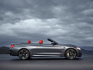   BMW M4   