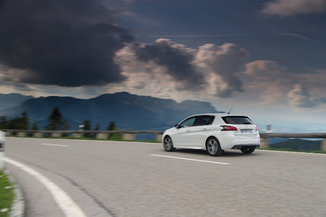  PEUGEOT 308:  