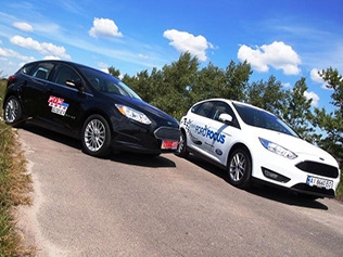 Ford Focus Electric vs Ford Focus 1.0 Ecoboost