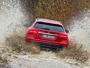      Mercedes GLA