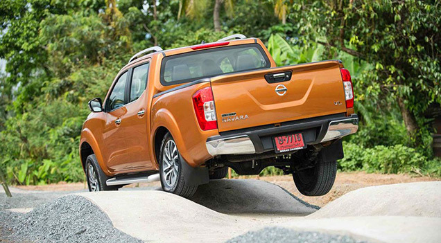 - Nissan Navara D 23 2015  