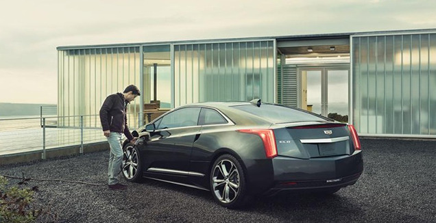  Cadillac ELR     