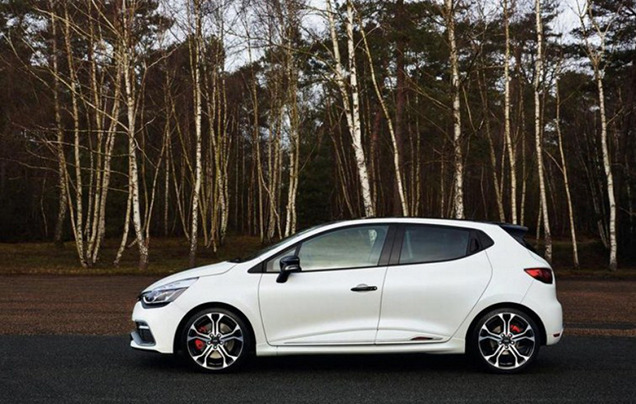 Renault Clio RS     8  32 