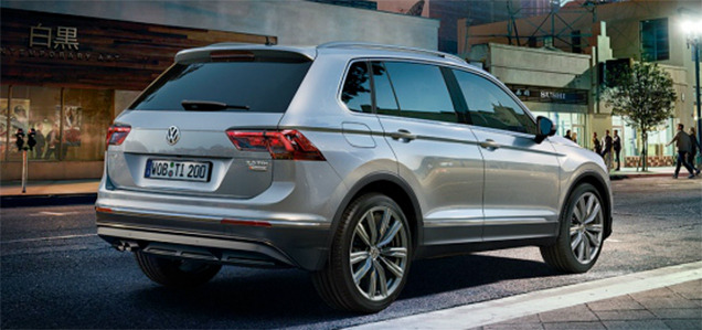  Tiguan  -  833 942 .