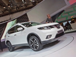    Nissan X-Trail  Rogue