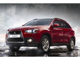 MITSUBISHI ASX:        21 000 .