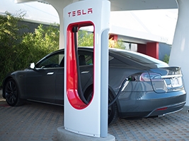 Tesla      Supercharger