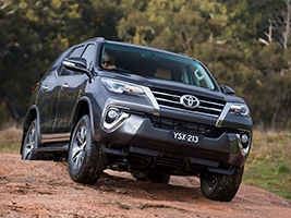   Toyota Fortuner      