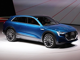   Audi e-tron quattro: 435 ..    500 