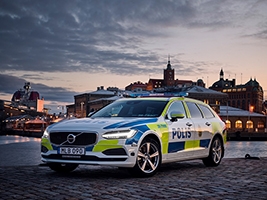  Volvo V90      