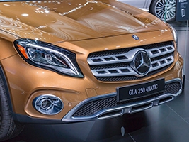 Mercedes-Benz     GLA   