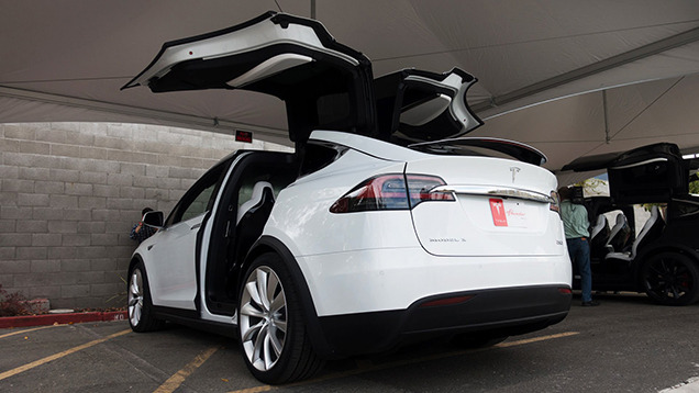 Tesla Model X   