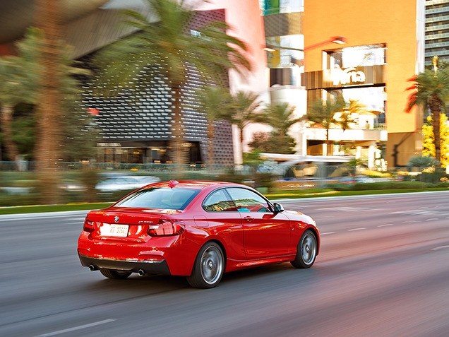      BMW M235i