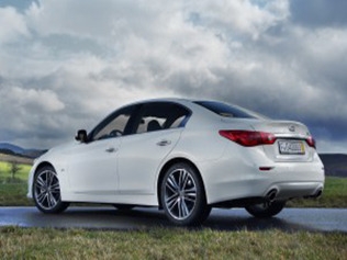   Infiniti Q50.    