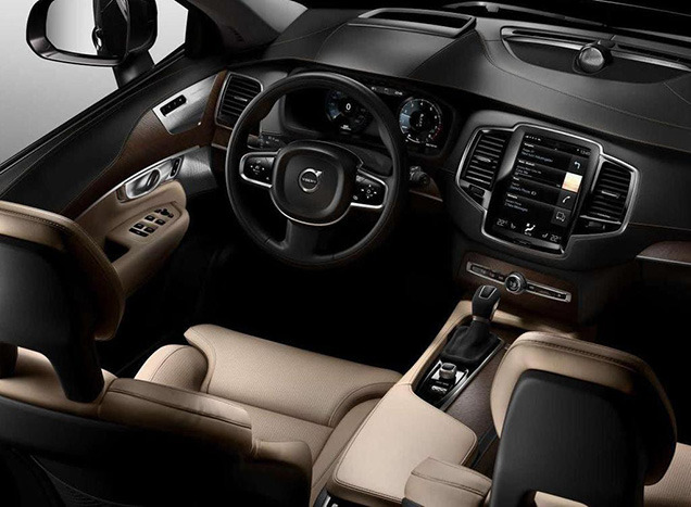  ,        Volvo XC90