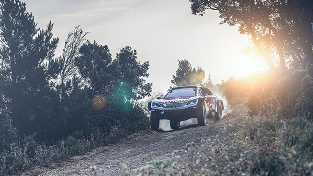 Peugeot 3008 DKR Maxi   !