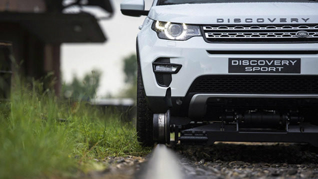 Land Rover Discovery Sport    100- 