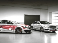 Mercedes CLA 45 AMG Racing Series  CLA 250 Sport  