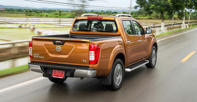 - Nissan Navara D 23 2015  