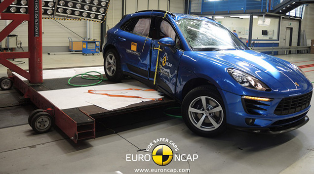 Land Rover Discovery Sport, Porsche Macan  Lexus NX  5  Euro NCAP