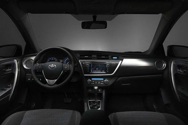   Toyota Auris    CVT