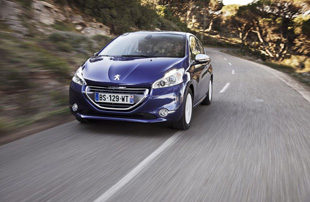  PEUGEOT 208      2013 