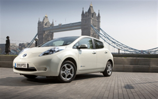  Nissan     Nissan LEAF 