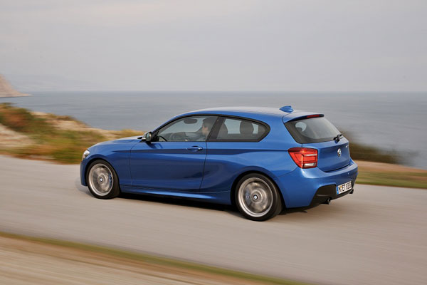  BMW 1  3 .     