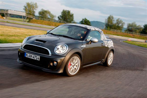     . MINI Coupe.